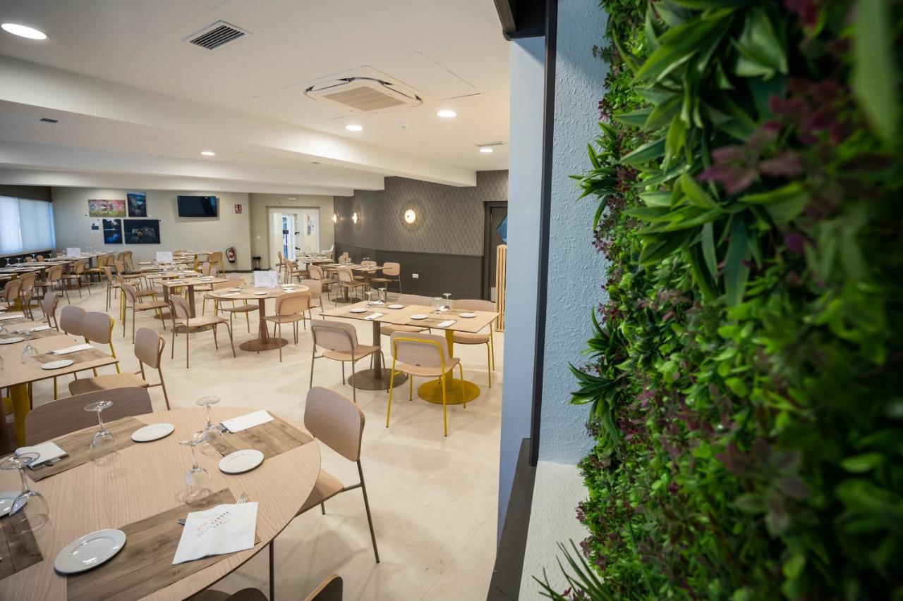 Hotel Restaurante Cadosa Soria Exterior photo